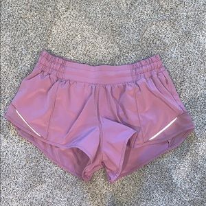Lululemon Hotty Hot Short 2.5”